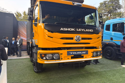 Ashok Leyland TAURUS 3532 5250/26m3/Box thumbnail