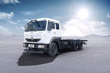 Tata LPT 2821 Cowl thumbnail