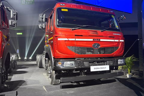 Tata Signa 3023.T thumbnail